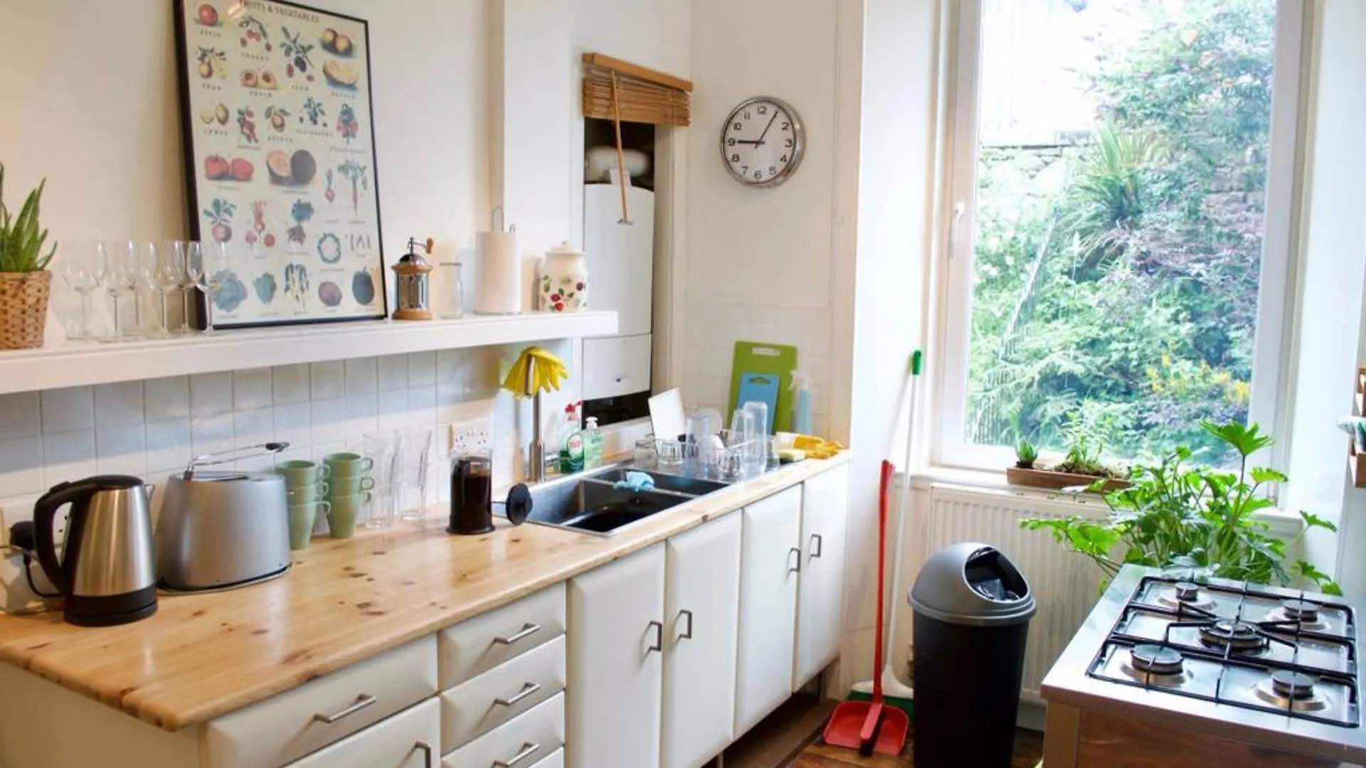 2 Bedroom Apartment Near The Shore Edinburgh 0*,